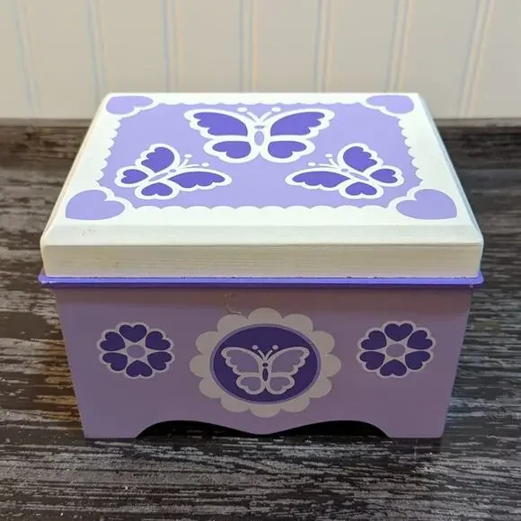Melissa & Doug Purple Kid's Jewelry Box with Mirror and Pull Out Tray - Picture 7 of 8